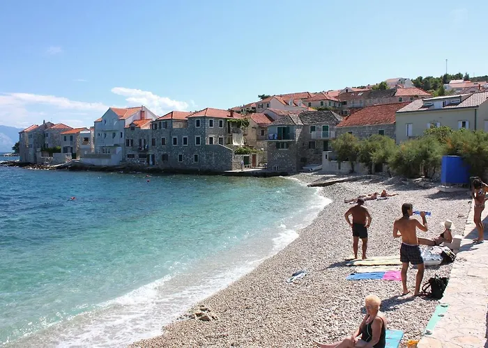 Apartament With Parking Space Postira, Brac - 5617 Postira