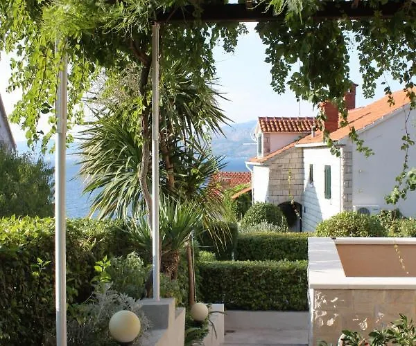Apartament With Parking Space Postira, Brac - 5617 *