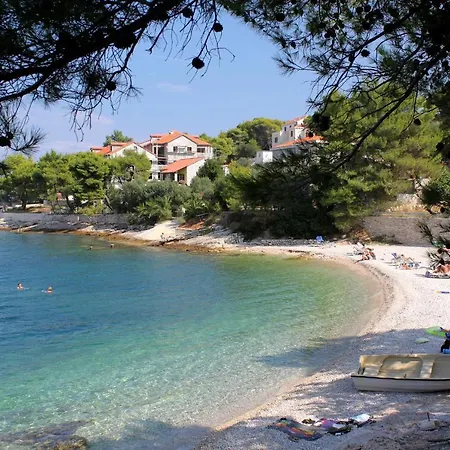 Апартаменти With Parking Space Postira, Brac - 5617 *
