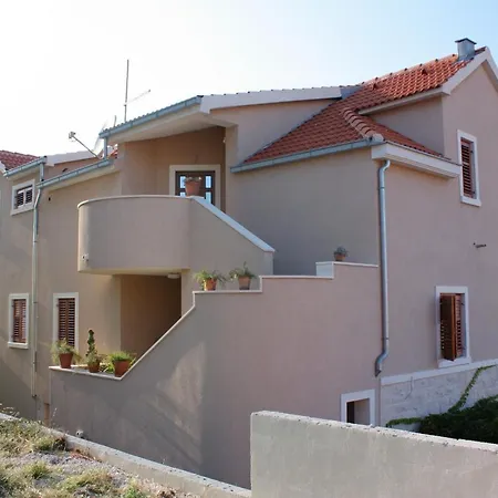 With A Parking Space Postira, Brac - 5617 Apartment Postira